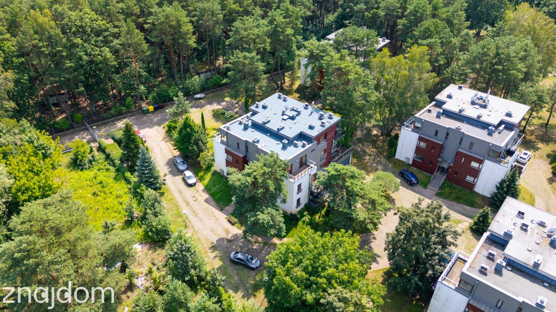 Apartament z dużym tarasem nad Zalewem Zegrzyńskim - zdjęcie 16