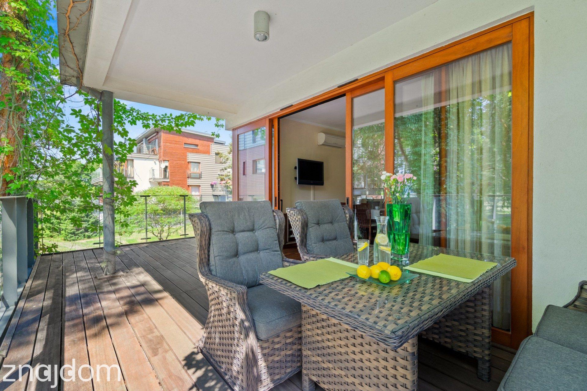 Apartament z dużym tarasem nad Zalewem Zegrzyńskim - zdjęcie 2