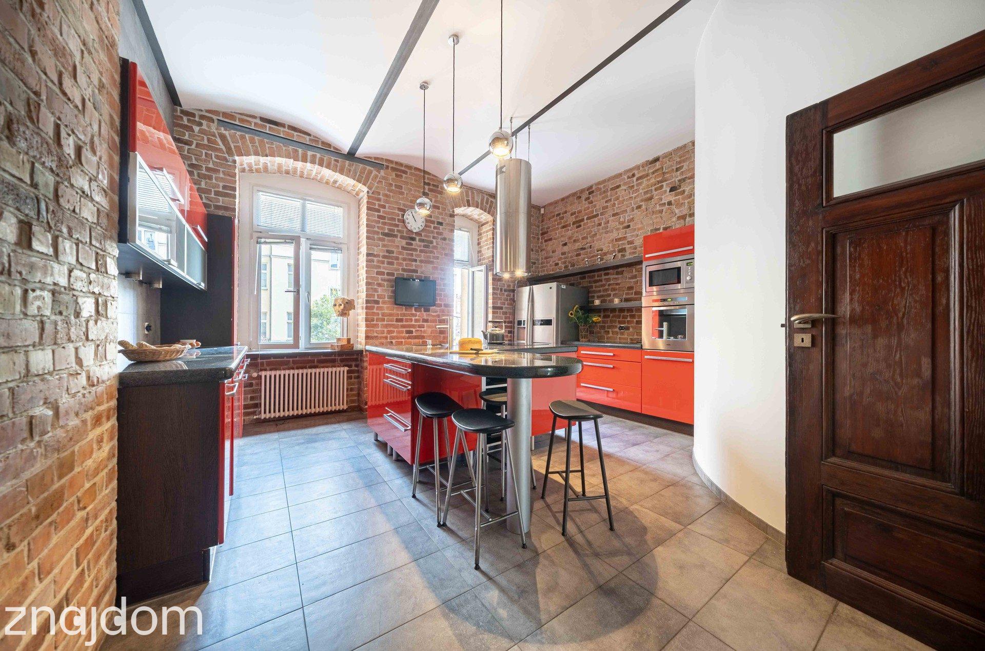 Wyjątkowe 4 pokoje balkon kamienica Stare Miasto - zdjęcie 17