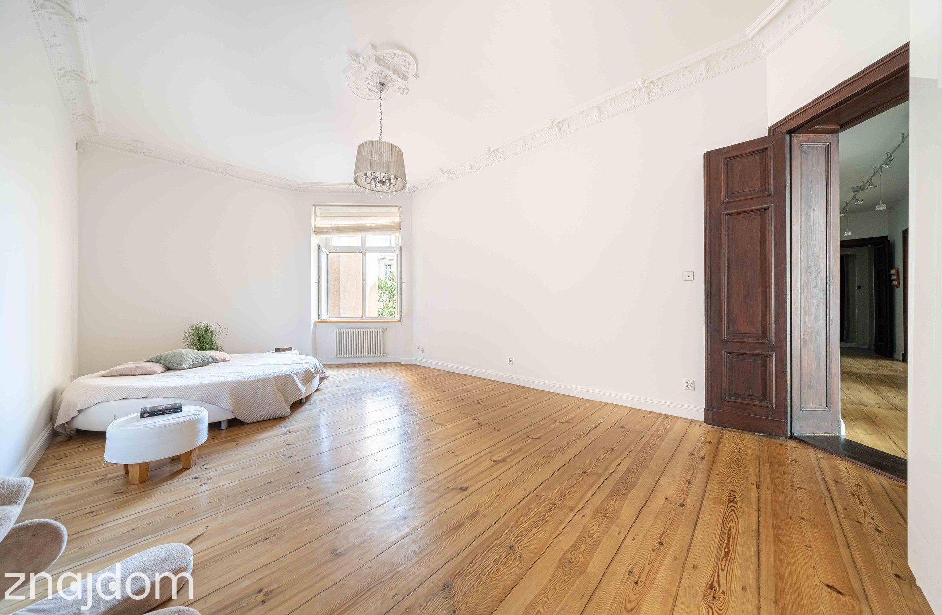 Wyjątkowe 4 pokoje balkon kamienica Stare Miasto - zdjęcie 2