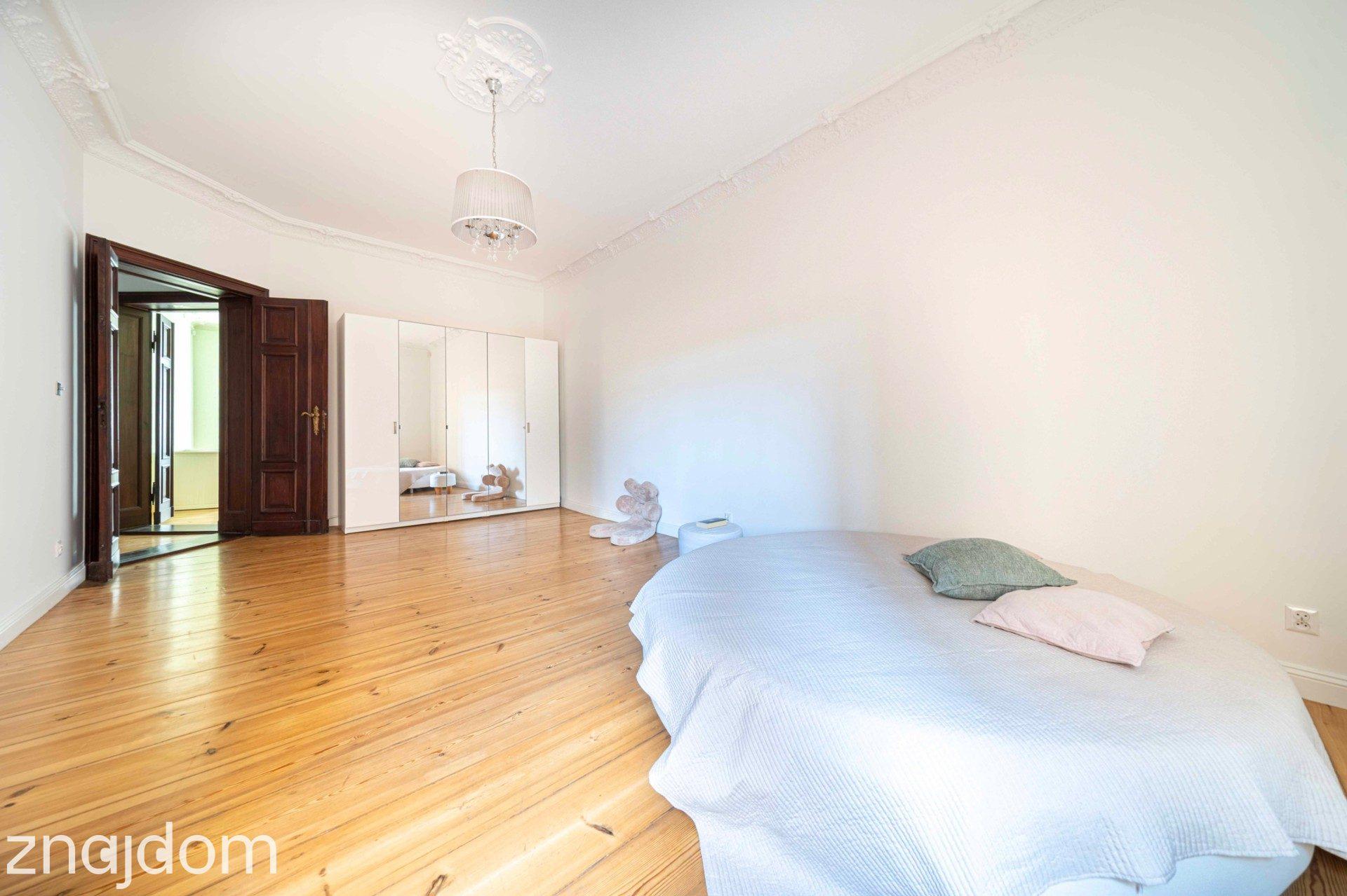 Wyjątkowe 4 pokoje balkon kamienica Stare Miasto - zdjęcie 4