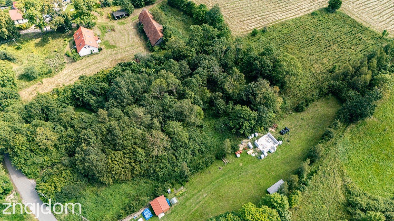 Działka inwestycyjna 1,07 ha w sąsiedztwie jeziora - zdjęcie 5