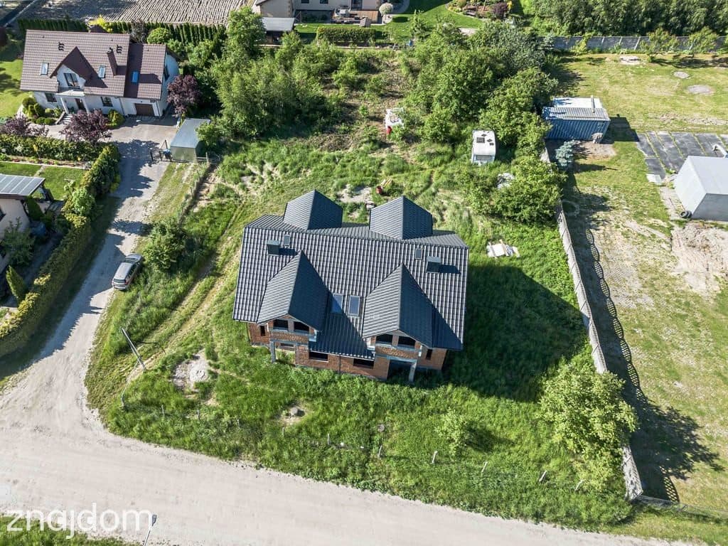 Dom dwulokalowy w budowie - zdjęcie 5