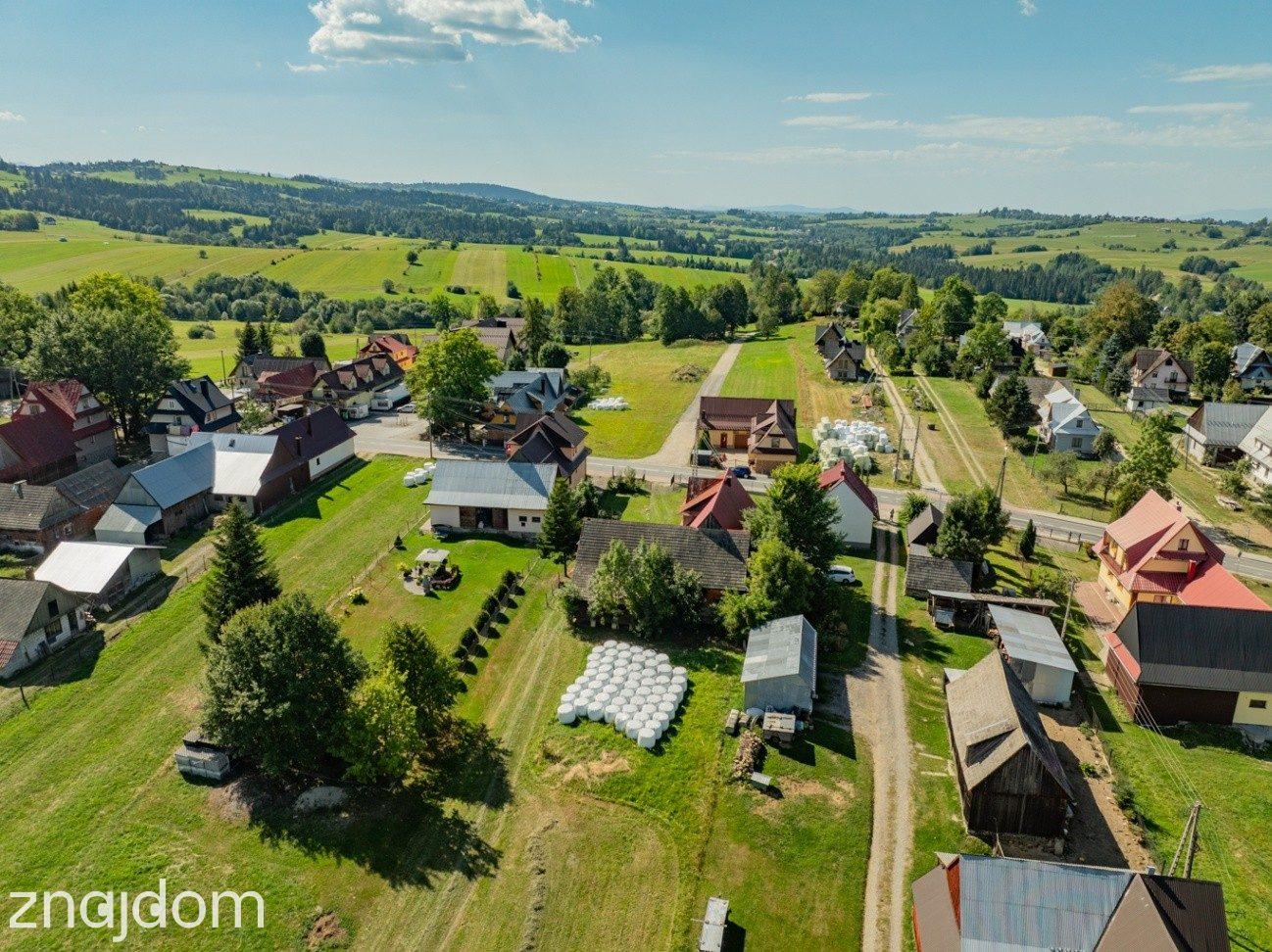 Bańska Niżna - dom z zabudowaniami gospodarczymi i dużą działką. - zdjęcie 17