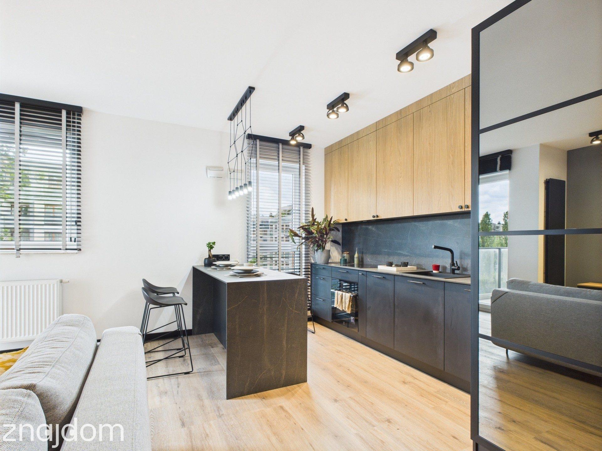 56 M² | Żoliborz |garaż | komórka