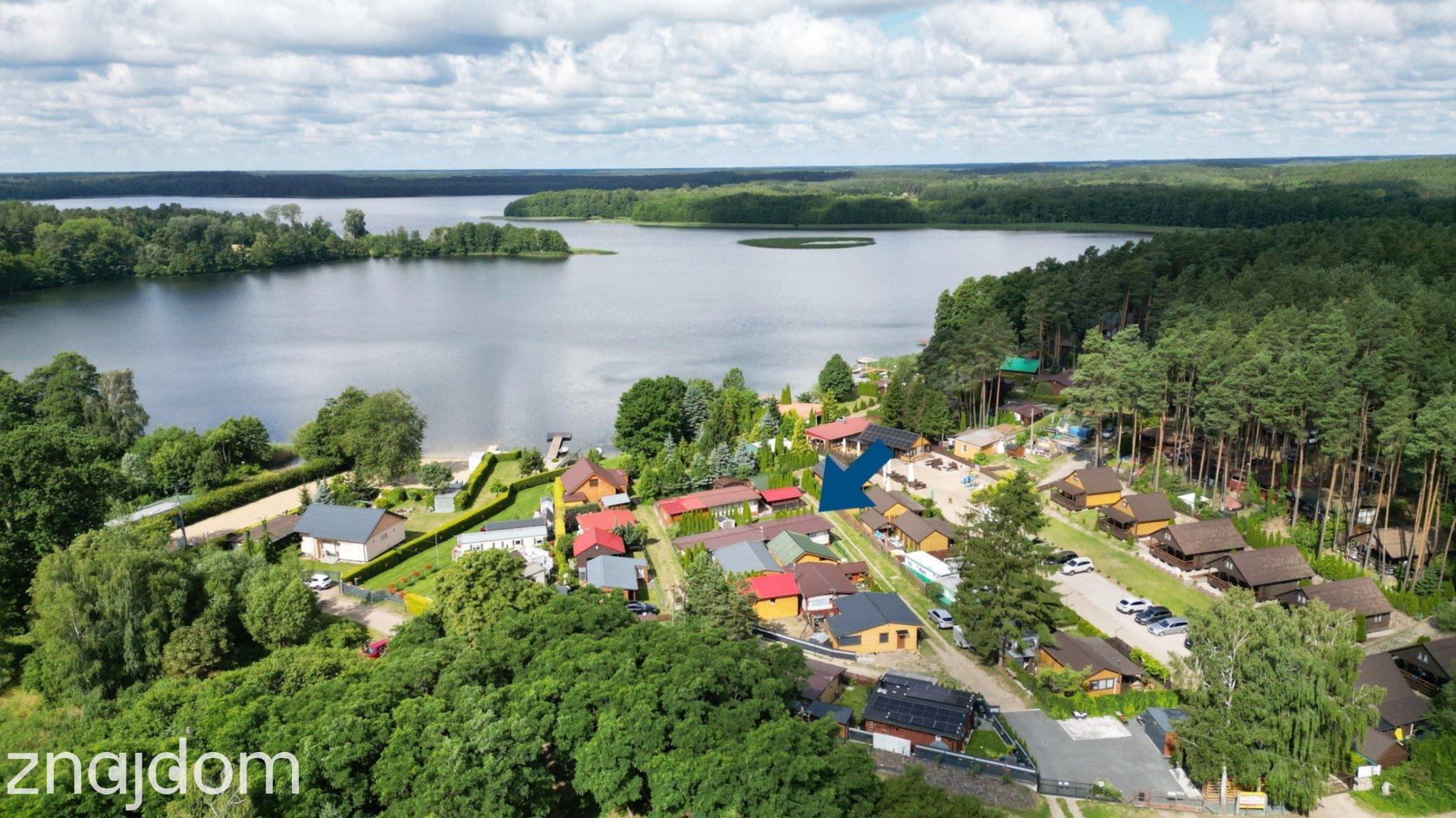 Działka rekreacyjna z domkiem nad jeziorem. - zdjęcie 2