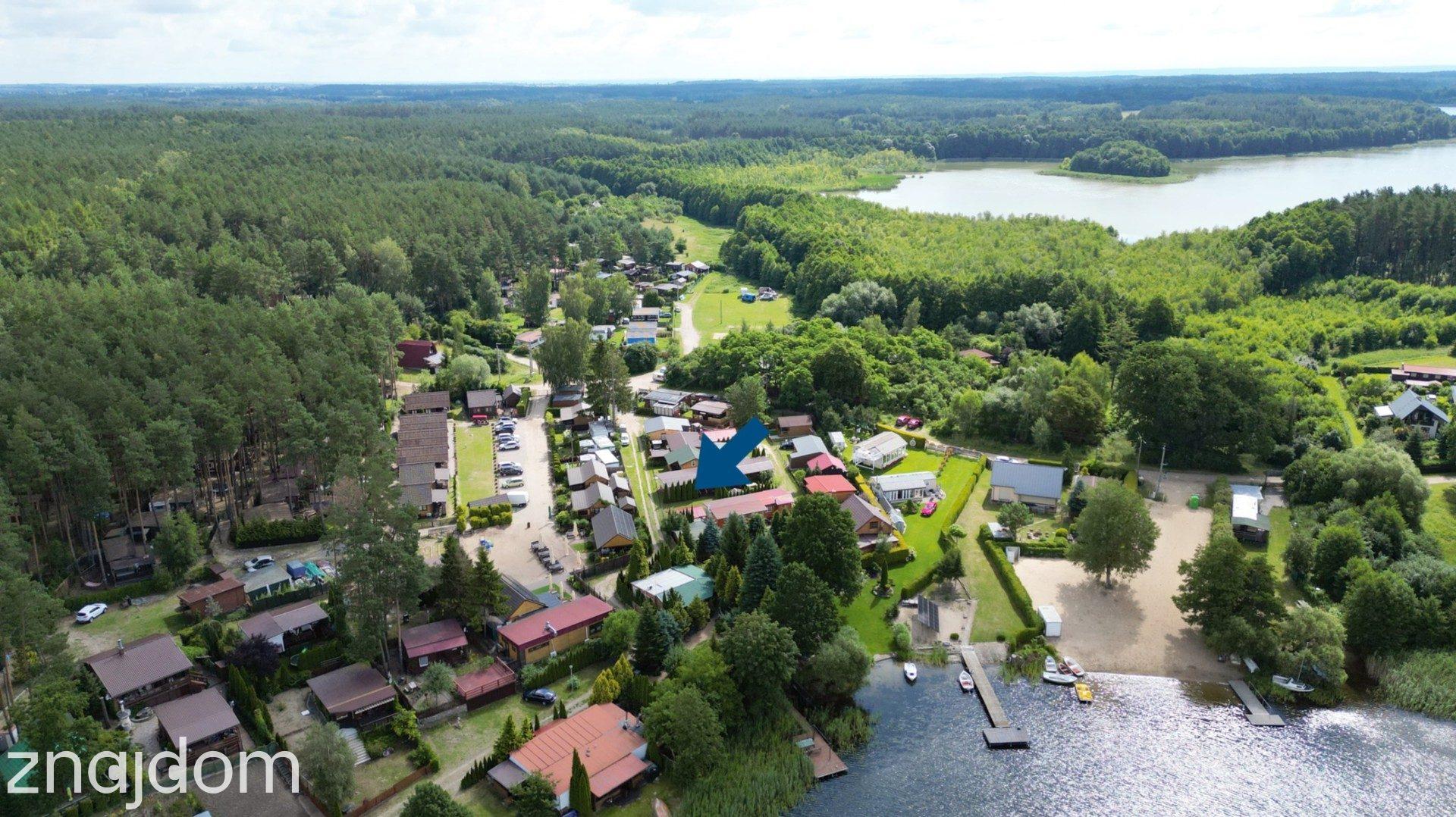 Działka rekreacyjna z domkiem nad jeziorem. - zdjęcie 6