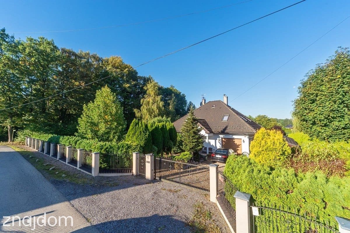 Elegancki dom z dużą działką 2648 m² Pisarzowice