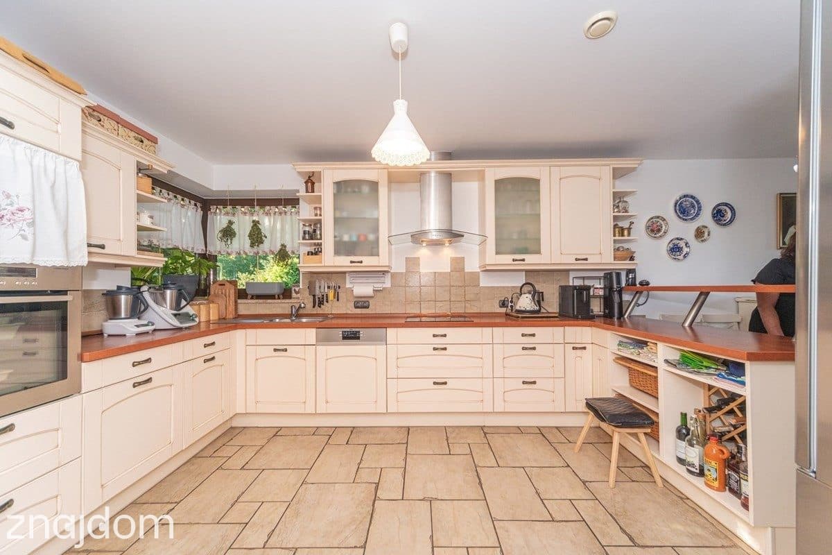 Elegancki dom z dużą działką 2648 m² Pisarzowice - zdjęcie 5