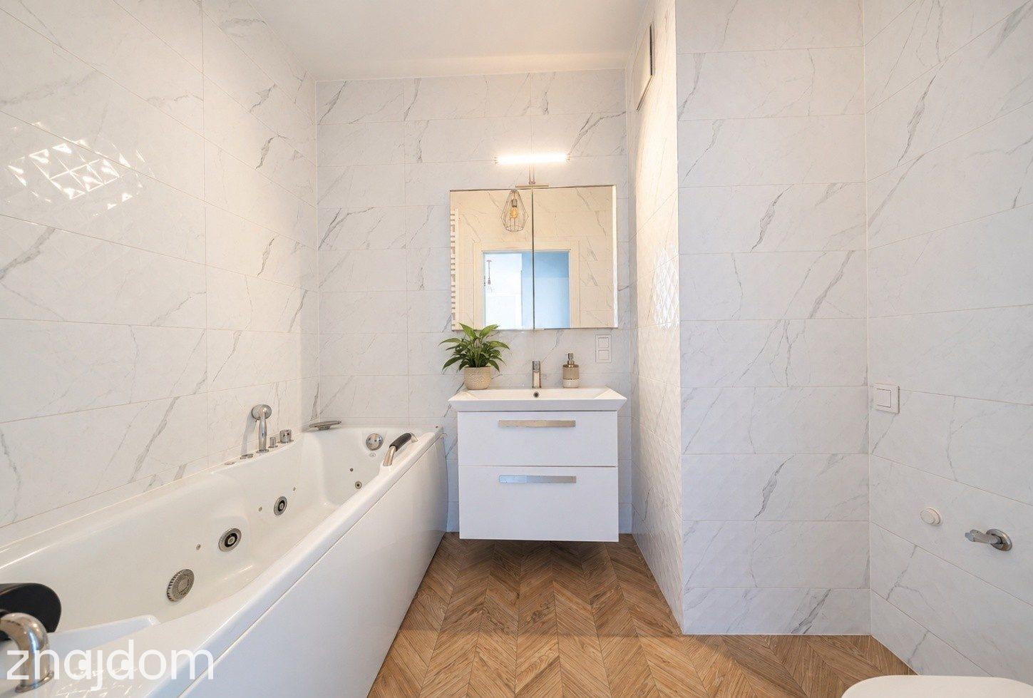 Na sprzedaż apartament ul. Towarowa - zdjęcie 9
