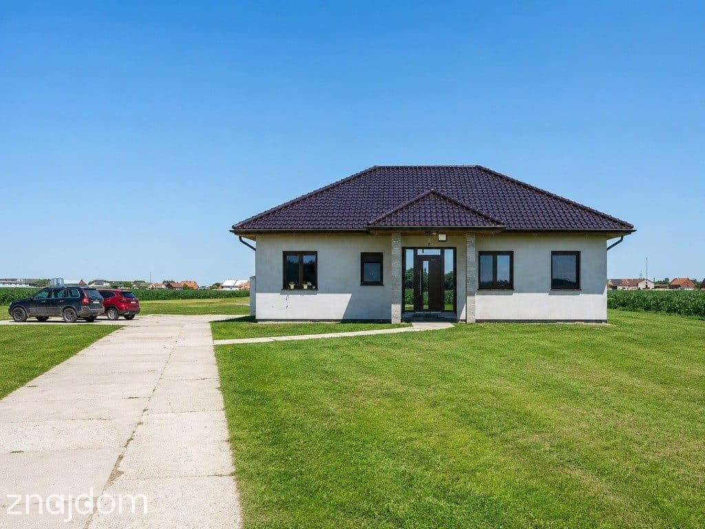 Parterowy dom z dużą działką blisko Gostynia - zdjęcie 2