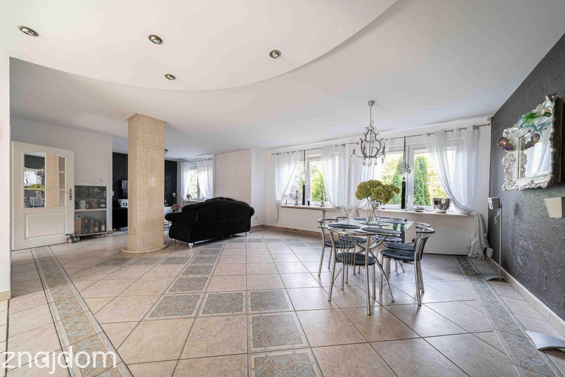 Apartament balkon piwnica Strzeszyn - zdjęcie 3