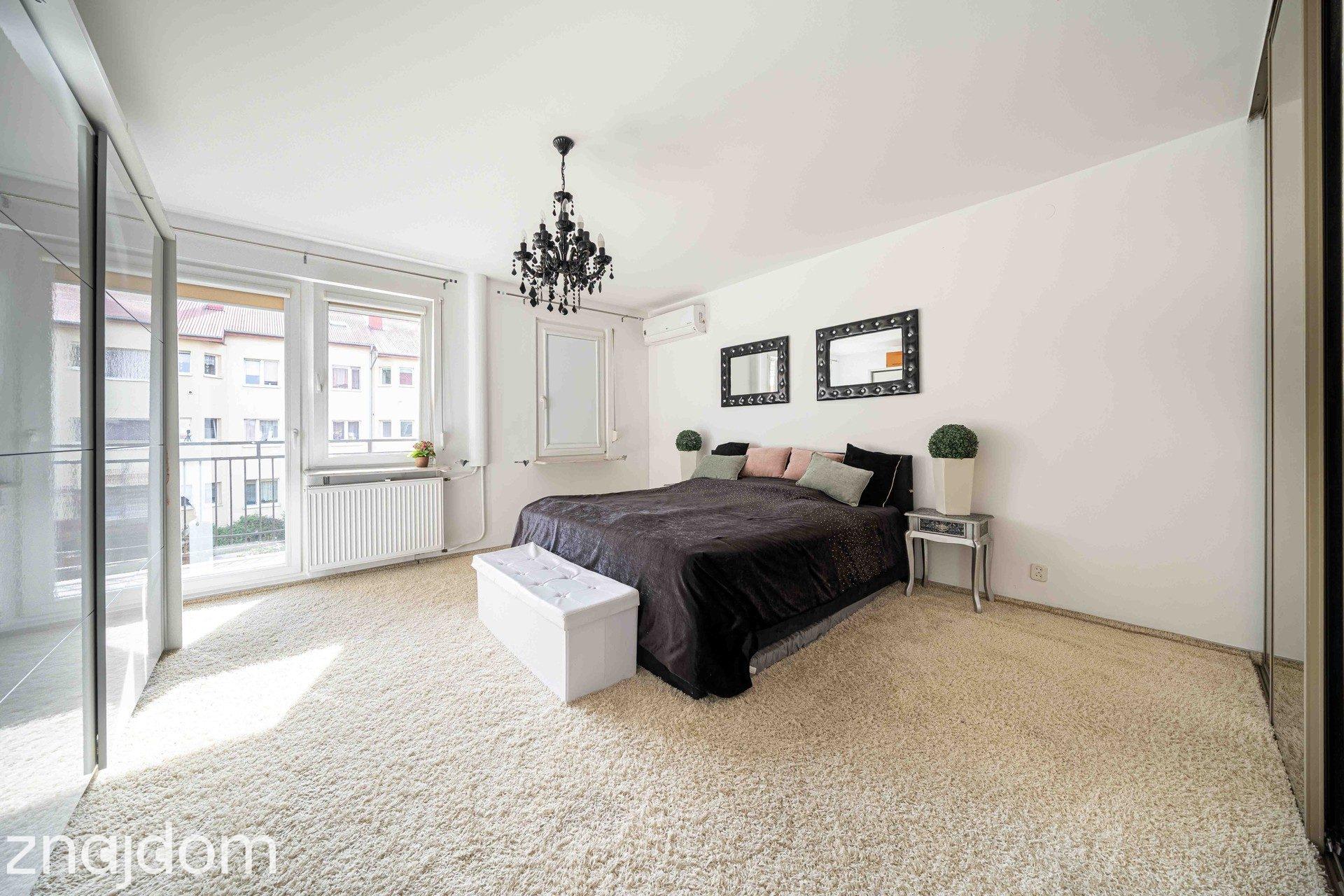 Apartament balkon piwnica Strzeszyn - zdjęcie 8