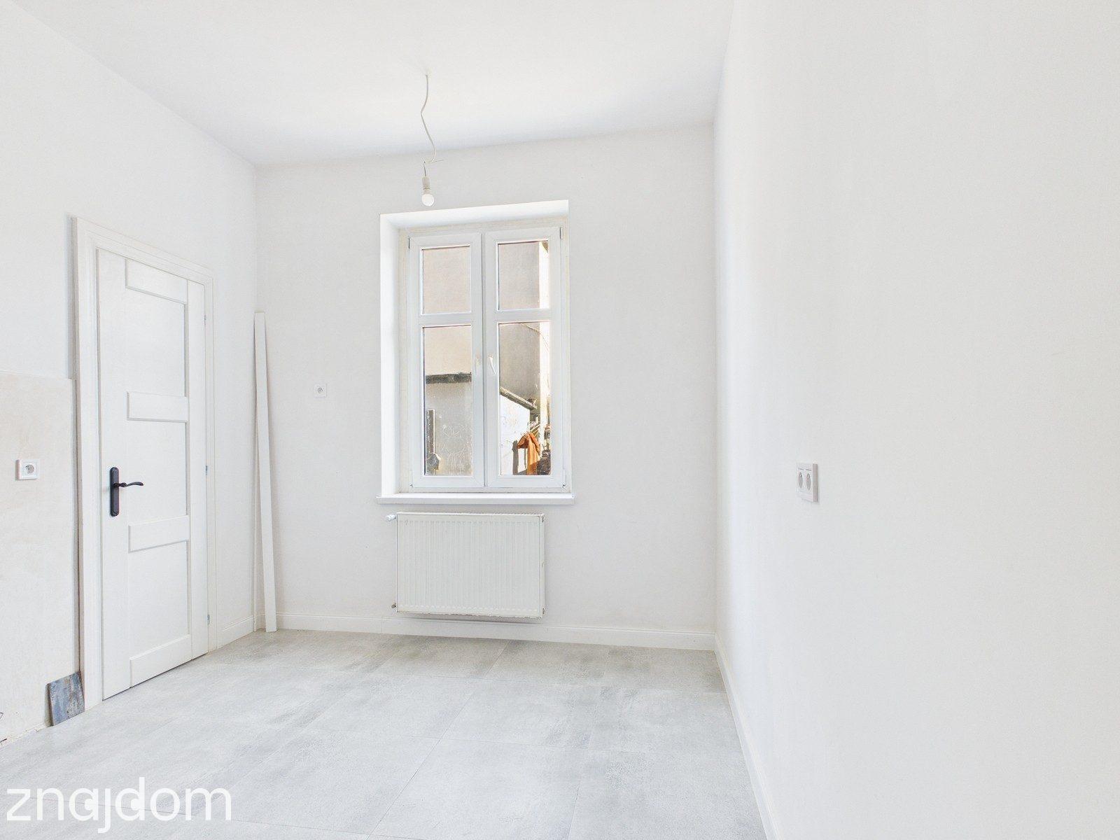 Przestronne 3-pokojowe mieszkanie 102,24 m² w centrum Miastka - zdjęcie 12