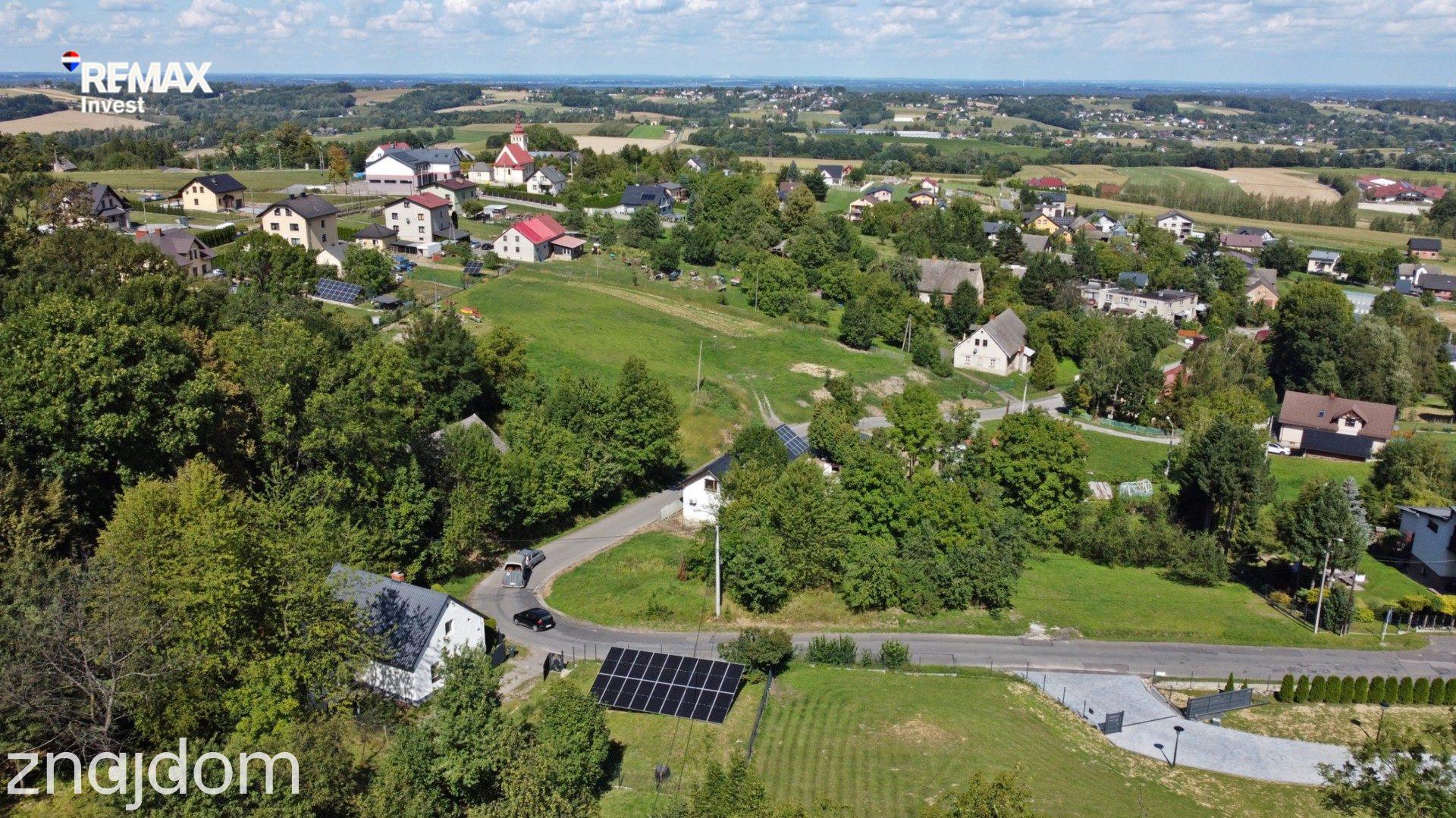Urokliwy dom w Łazach (75m2) + strych do adaptacji - zdjęcie 4