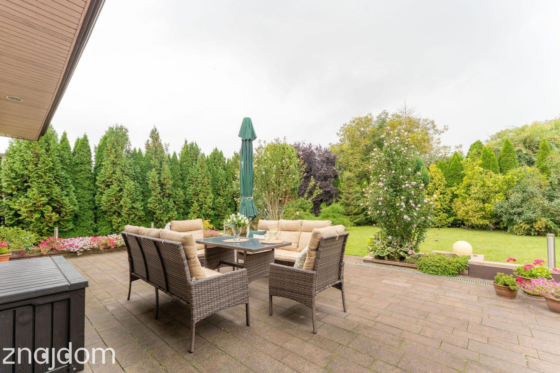 Dom dla rodziny pod Warszawą | 190 m², ogród 1073 m², kolej - zdjęcie 16