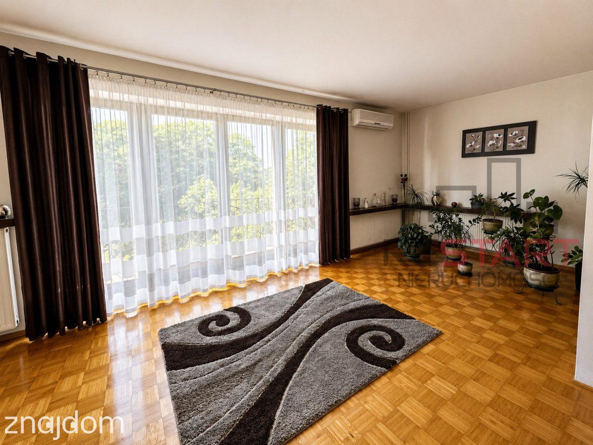 Wyjątkowy dom w centrum miasta - zdjęcie 14