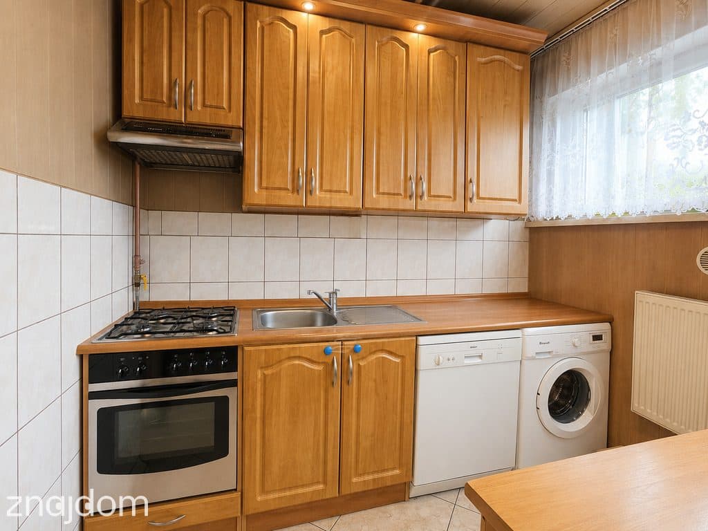 Pierwsze piętro z balkonem, w centrum ! - zdjęcie 6