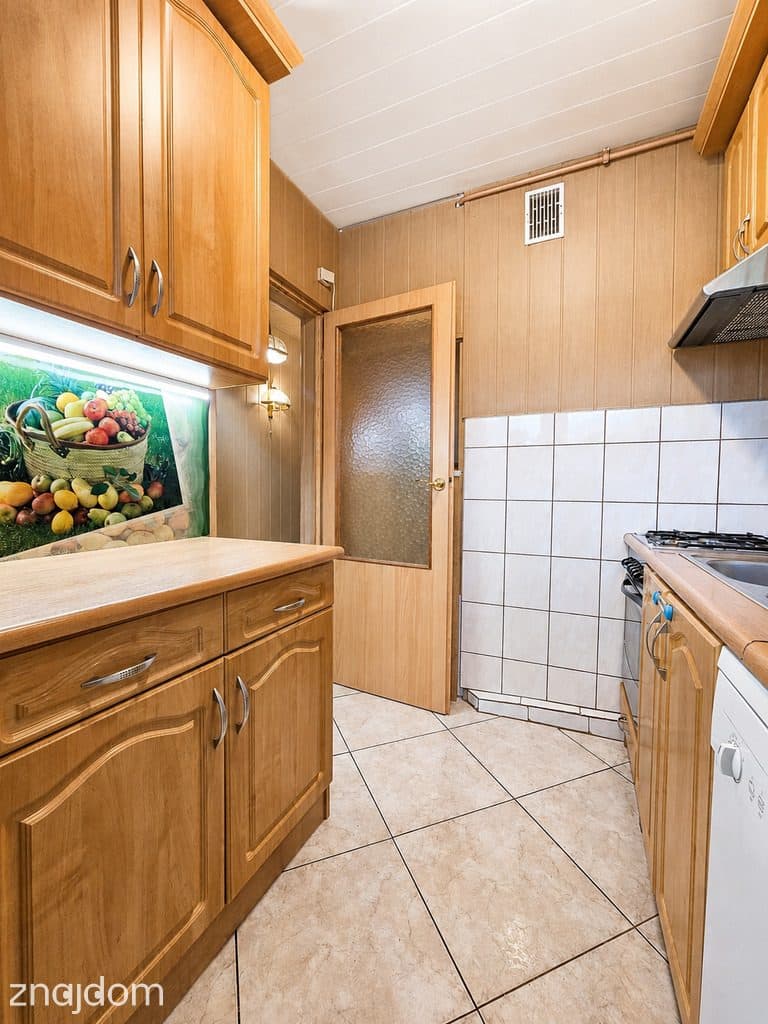 Pierwsze piętro z balkonem, w centrum ! - zdjęcie 8