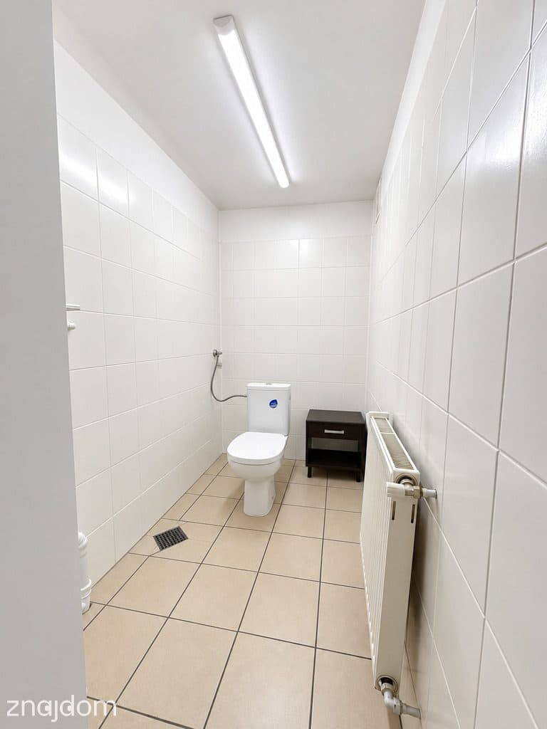 Tuż przy DK 81, duże witryny, 72m2 - zdjęcie 12