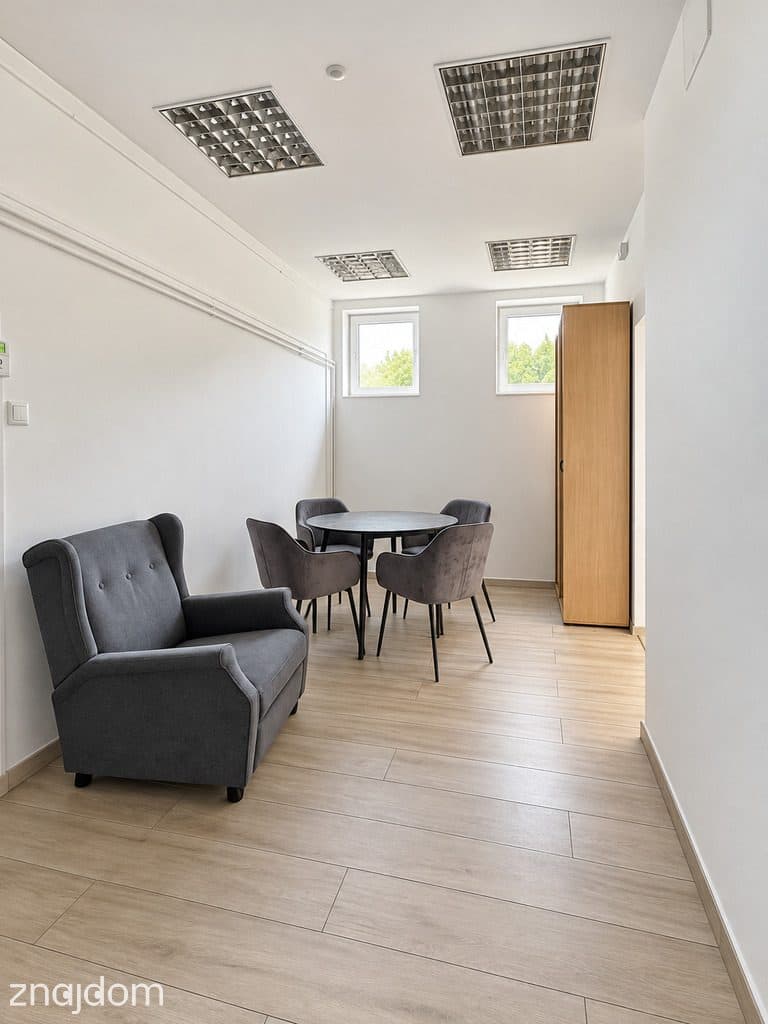 Tuż przy DK 81, duże witryny, 72m2 - zdjęcie 11