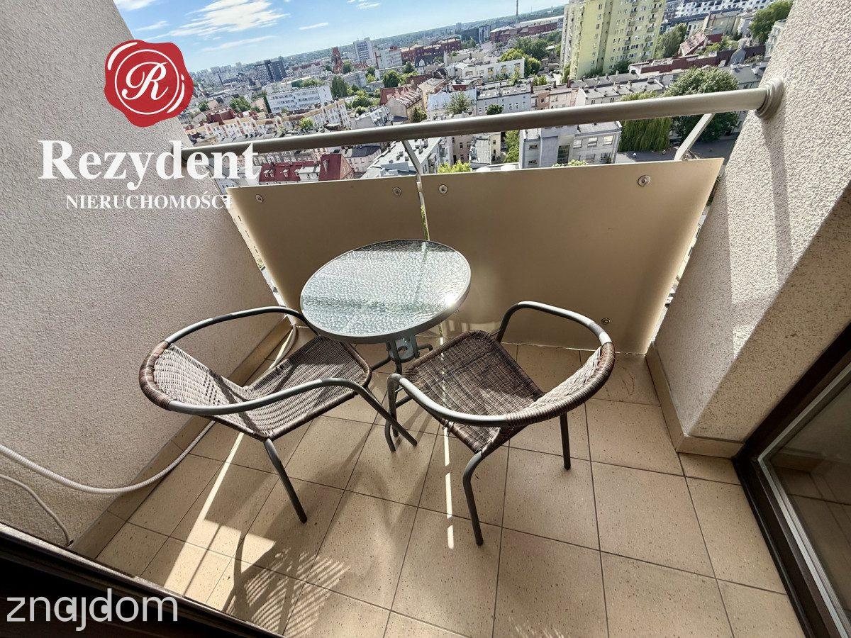 Przestronny apartament na obrzeżach centrum miasta - zdjęcie 5