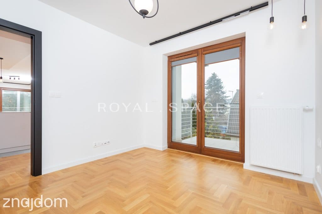 Przestronny apartament z tarasem na dachu - zdjęcie 12