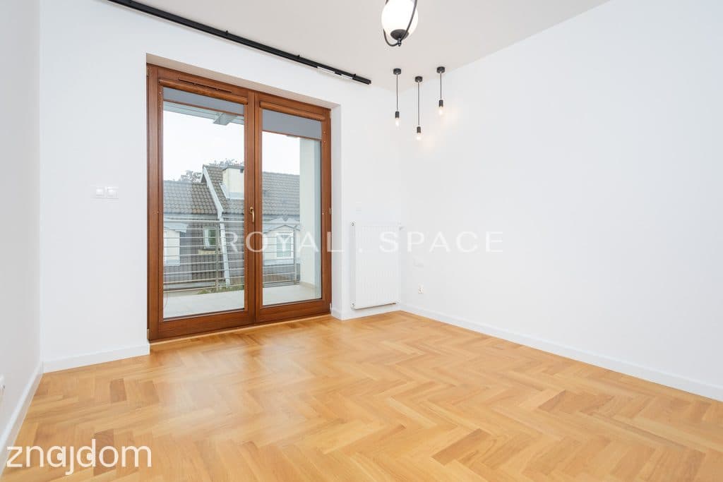 Przestronny apartament z tarasem na dachu - zdjęcie 16
