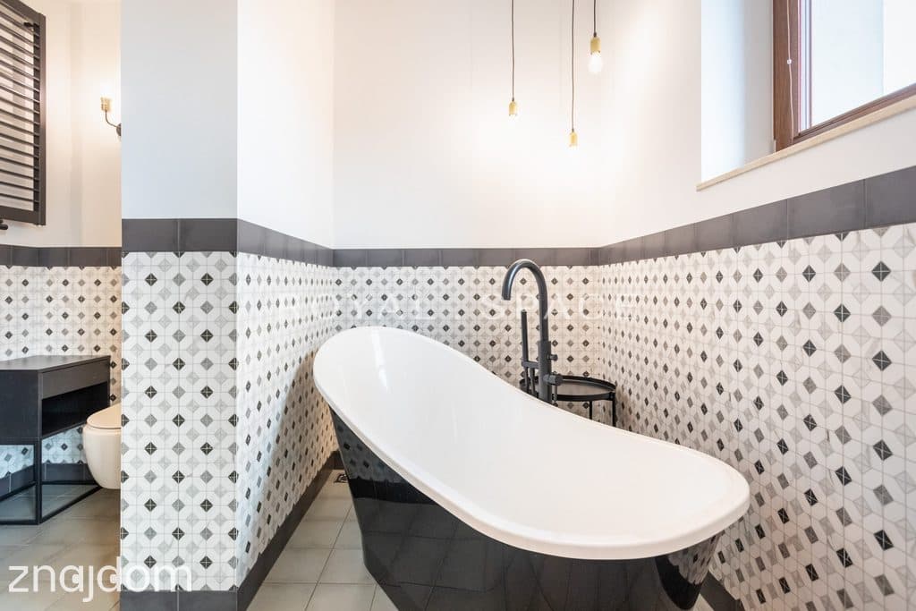 Przestronny apartament z tarasem na dachu - zdjęcie 15