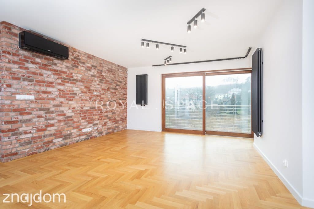 Przestronny apartament z tarasem na dachu - zdjęcie 4