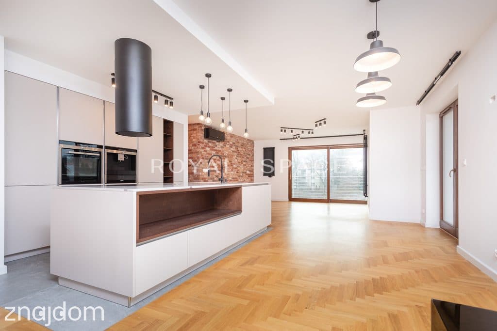 Przestronny apartament z tarasem na dachu - zdjęcie 2