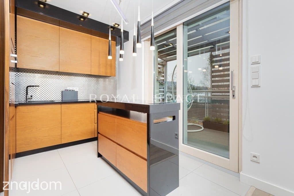 Apartament z tarasem i widokiem na zieleń na Woli! - zdjęcie 8