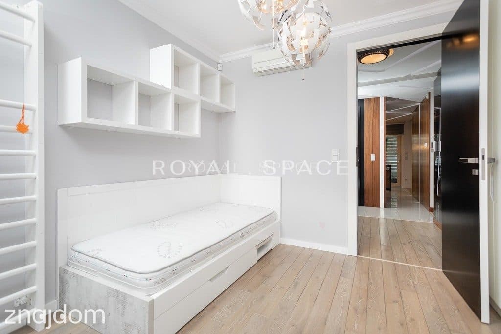 Apartament z tarasem i widokiem na zieleń na Woli! - zdjęcie 15