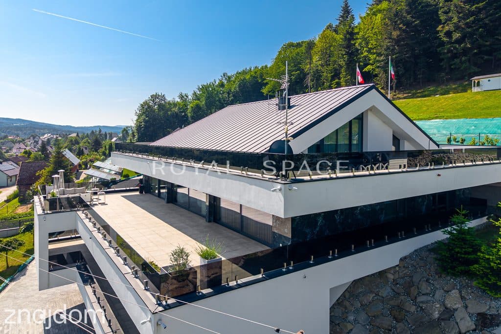 Wyjątkowa willa w górach z basenem i SPA! - zdjęcie 11