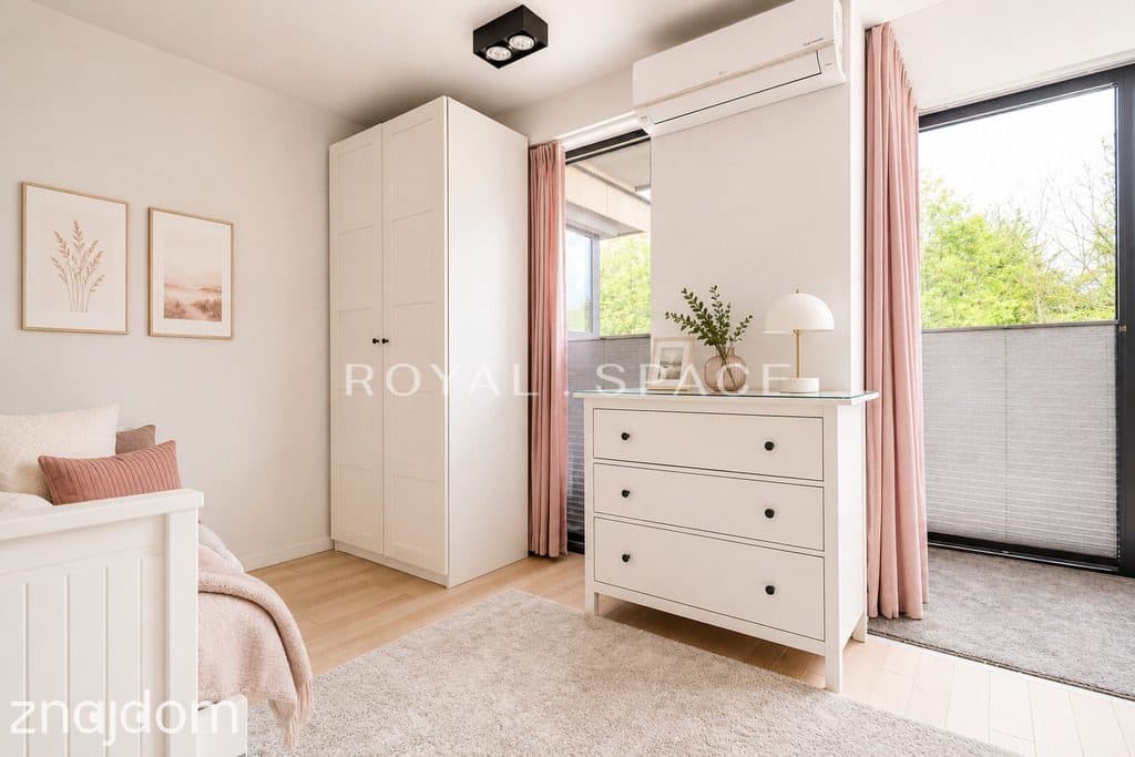 Apartament z ogrodem przy Błoniach - zdjęcie 12