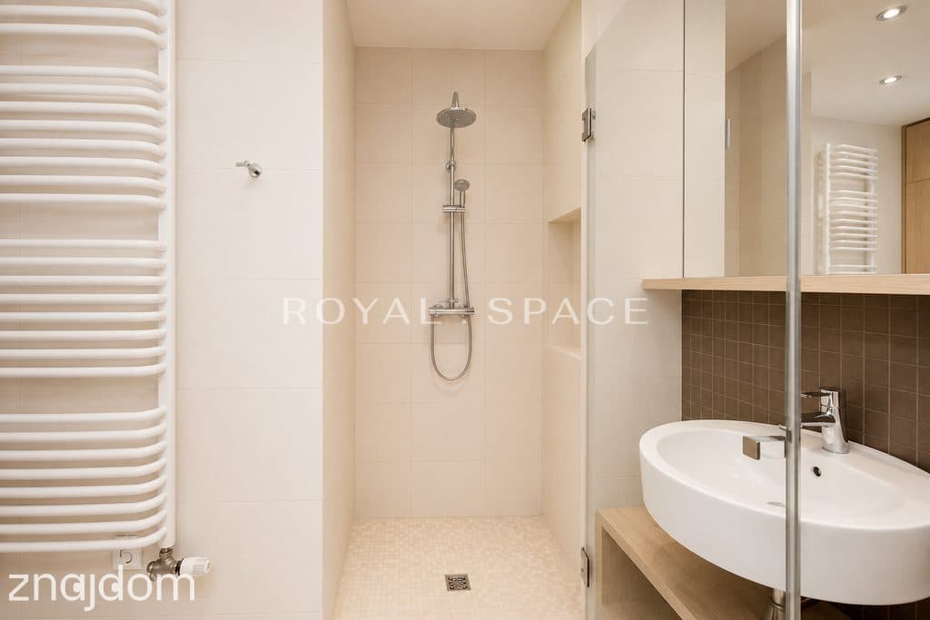Apartament z widokiem na wawel - zdjęcie 11