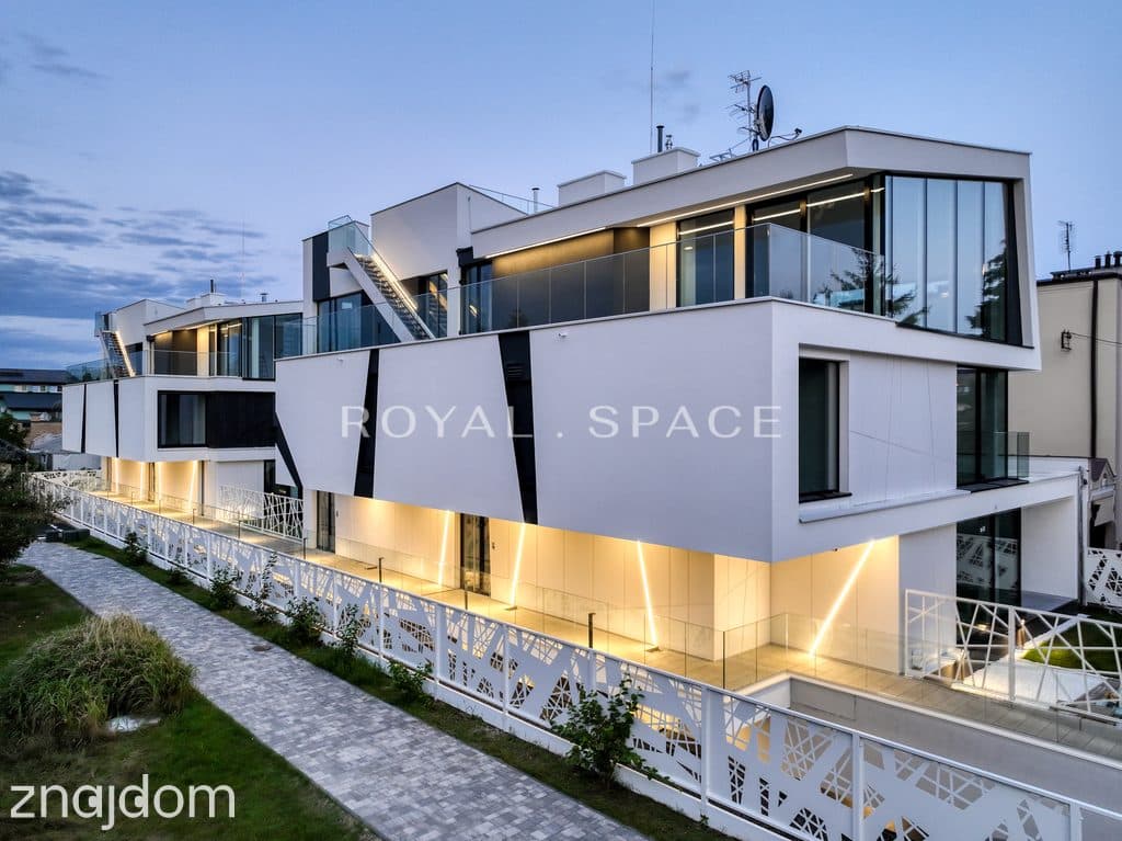 Ekskluzywny apartament z tarasem na dachu! - zdjęcie 12