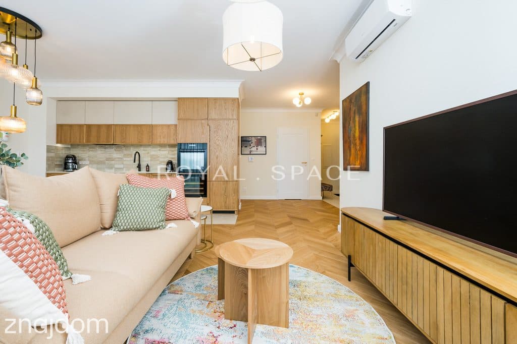 Apartament na Woli Justowskiej z ogrodem - zdjęcie 4
