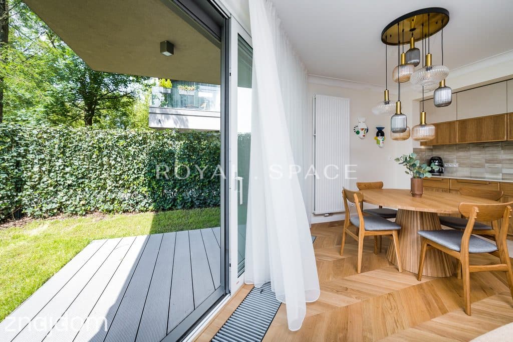 Apartament na Woli Justowskiej z ogrodem - zdjęcie 10
