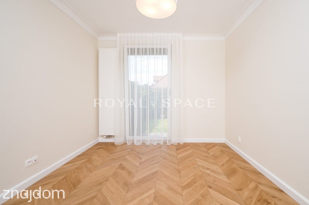 Apartament na Woli Justowskiej z ogrodem - zdjęcie 17
