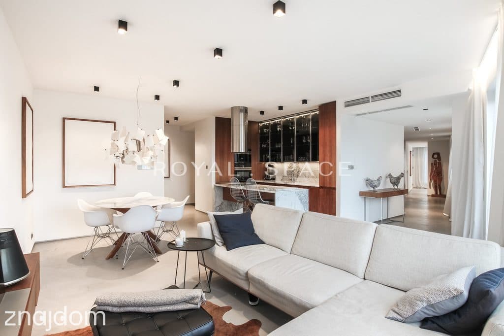 Stylowy apartament na ostatnim piętrze!