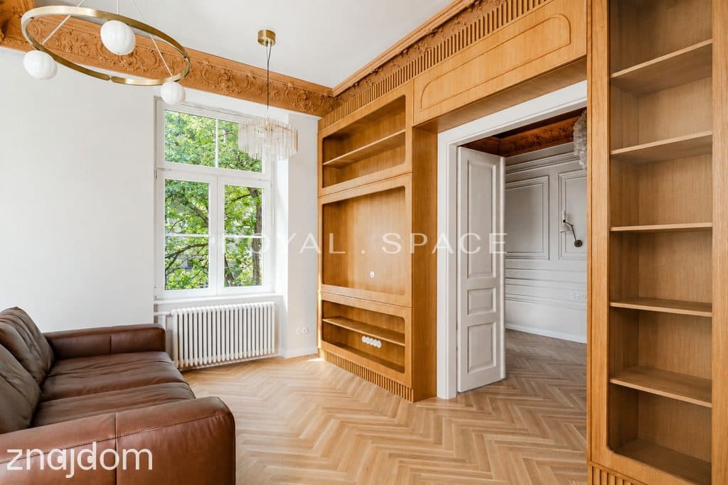 Premium Apartament z klimatem kamienicy i balkonem - zdjęcie 3