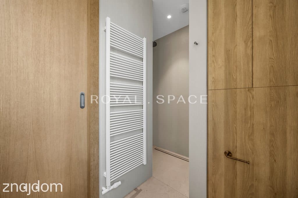 Luksusowy apartament z tarasem i widokiem na park - zdjęcie 17