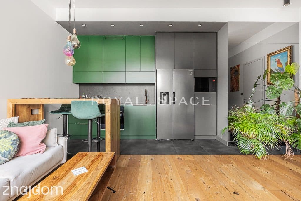 Apartament w zabytkowej kamienicy przy Wspólnej - zdjęcie 7