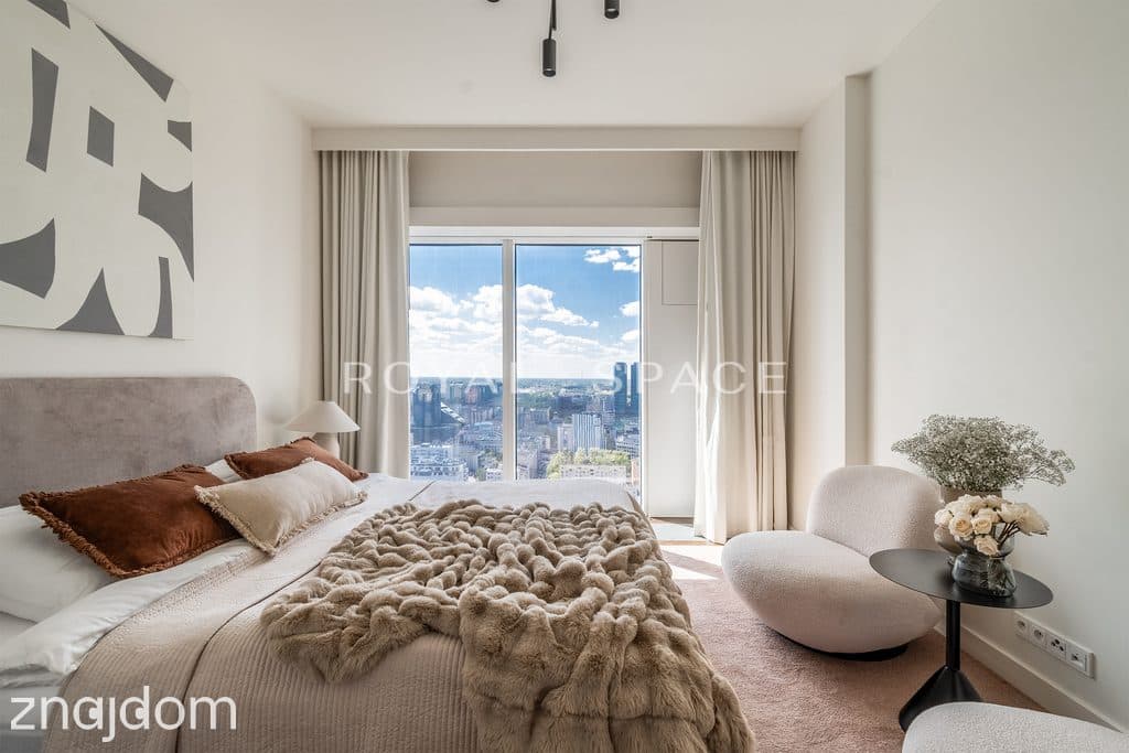 Złota 44 | Nowoczesny apartament z widokiem! - zdjęcie 2