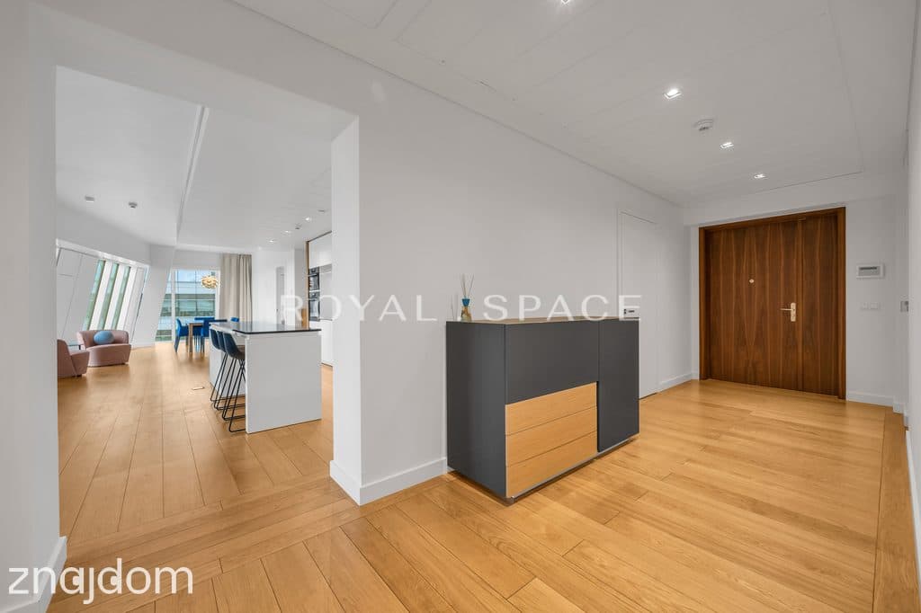 Przestronny apartament na Złotej 44! - zdjęcie 17
