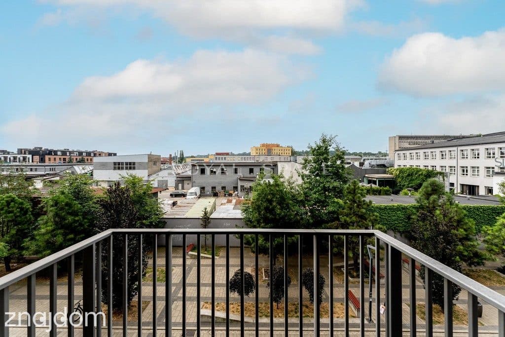 Mieszkanie z balkonem na Zabłociu - zdjęcie 12
