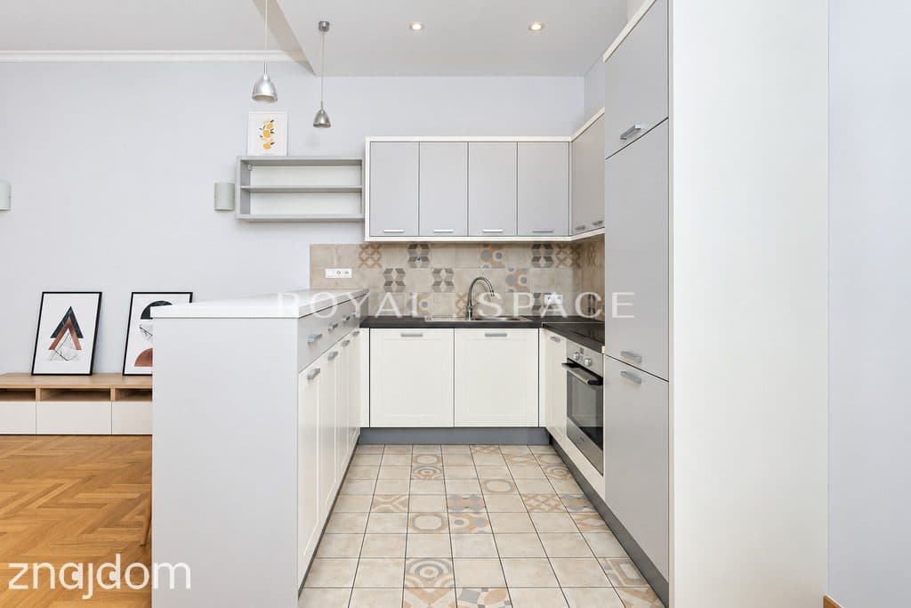Apartament z garderobą w kamienicy przy Plantach! - zdjęcie 2