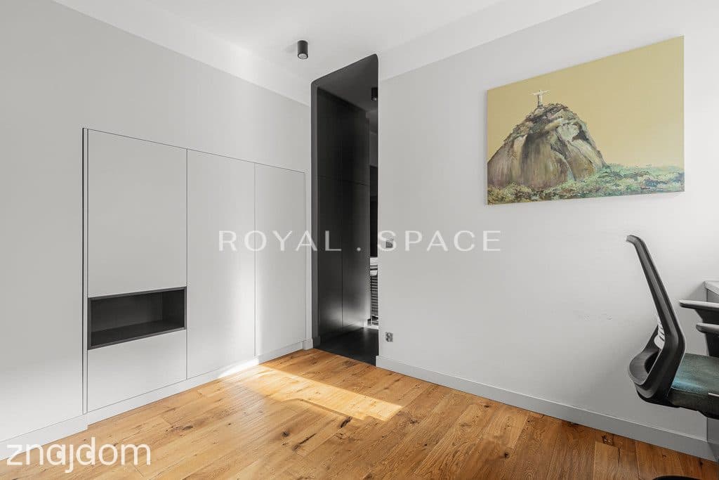 Apartament w zabytkowej kamienicy przy Wspólnej - zdjęcie 10