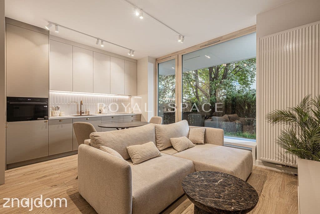 Chmielna Duo | Prywatny ogród 40 m² | Centrum